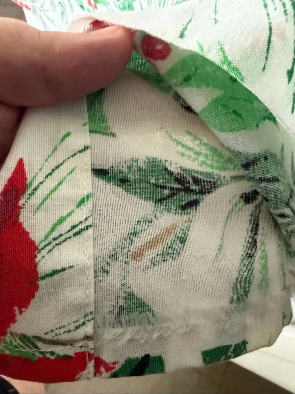 Festive Poinsettia Holiday Tablecloth - Red & Green cotton